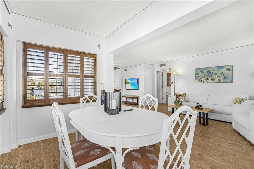1100 8th Avenue S #205A Naples, FL 34102