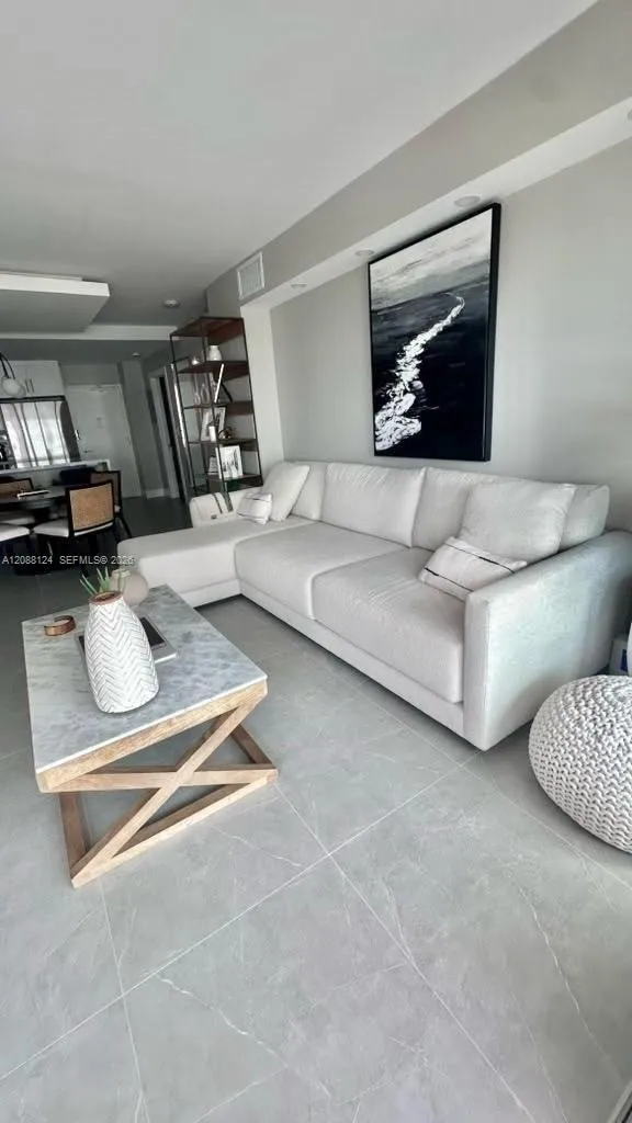 1980 S Ocean Dr #8D Hallandale Beach, FL 33009