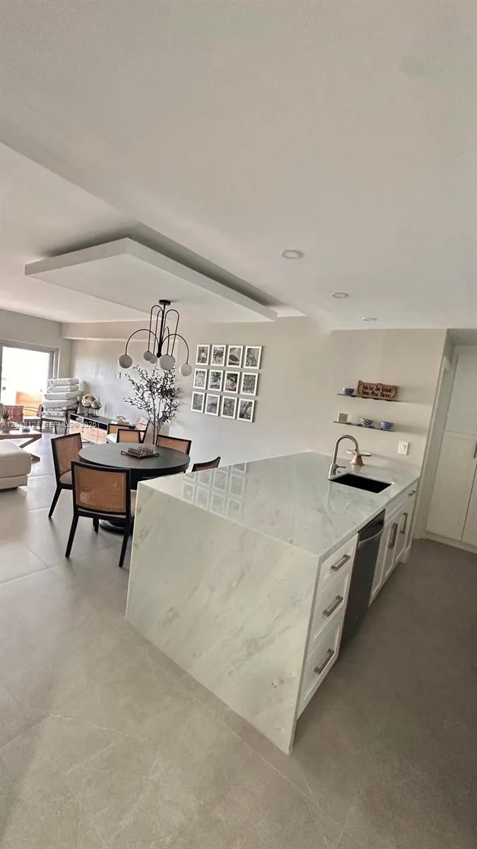 1980 S Ocean Dr #8D Hallandale Beach, FL 33009