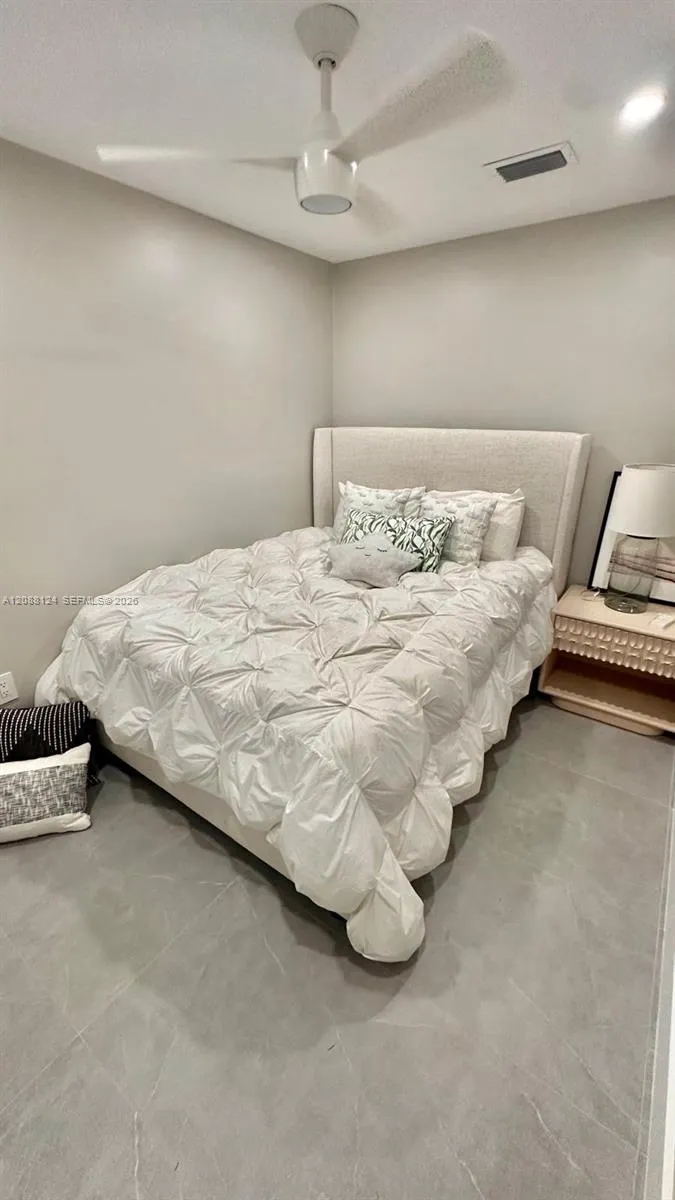 1980 S Ocean Dr #8D Hallandale Beach, FL 33009