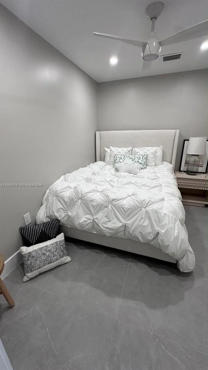 1980 S Ocean Dr #8D Hallandale Beach, FL 33009