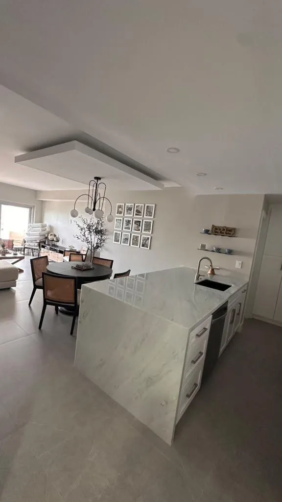 1980 S Ocean Dr #8D Hallandale Beach, FL 33009