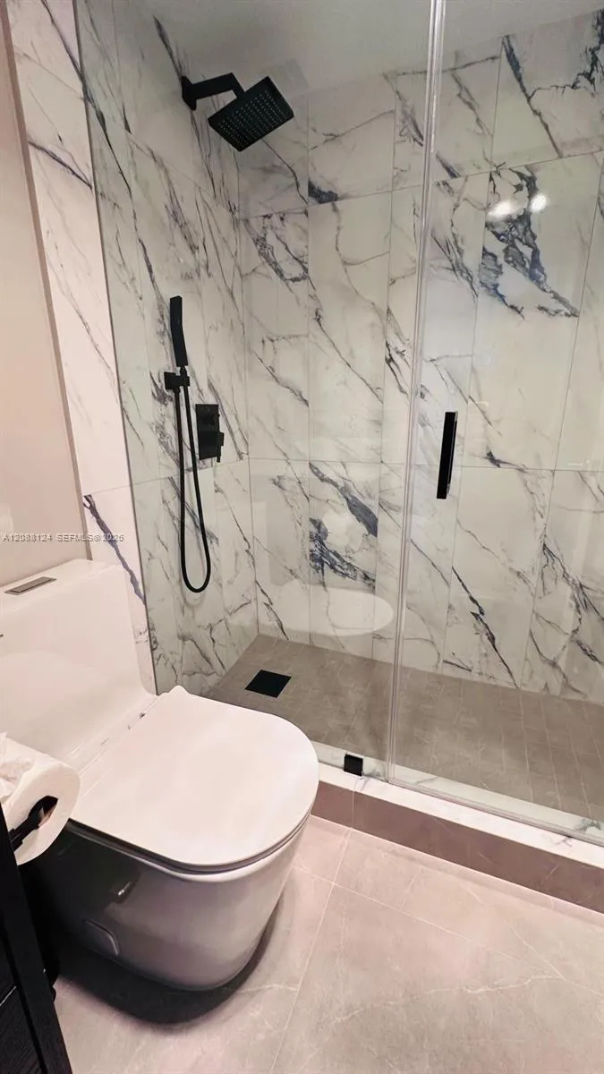 1980 S Ocean Dr #8D Hallandale Beach, FL 33009