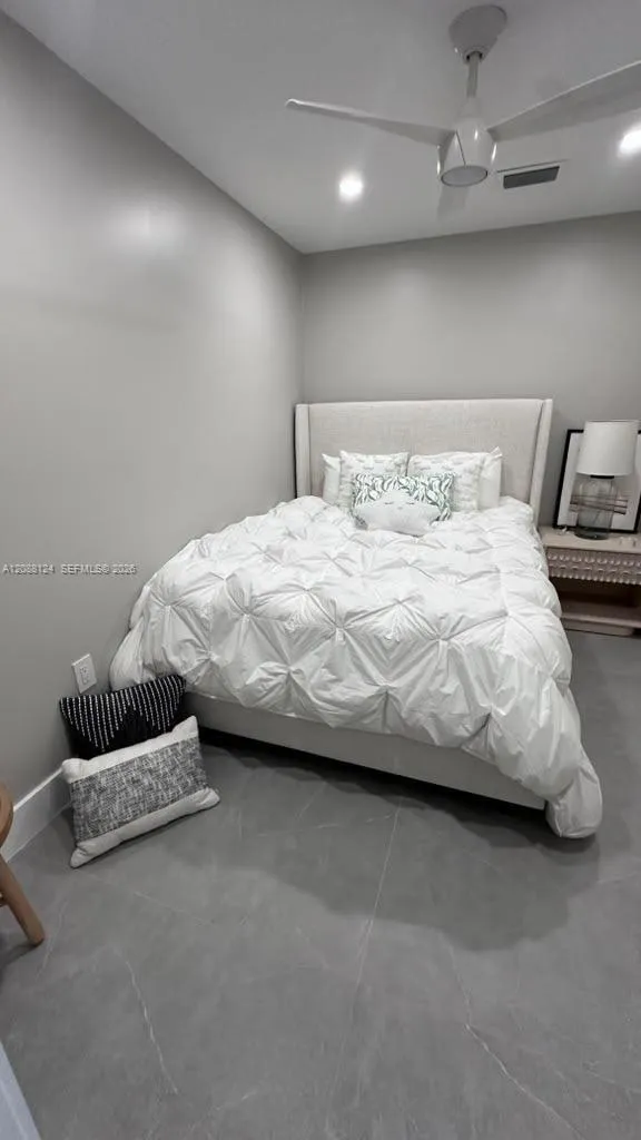 1980 S Ocean Dr #8D Hallandale Beach, FL 33009