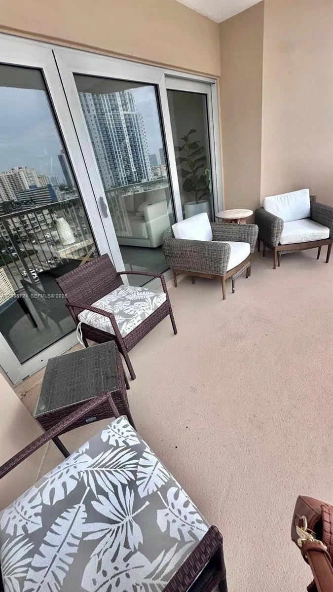 1980 S Ocean Dr #8D Hallandale Beach, FL 33009