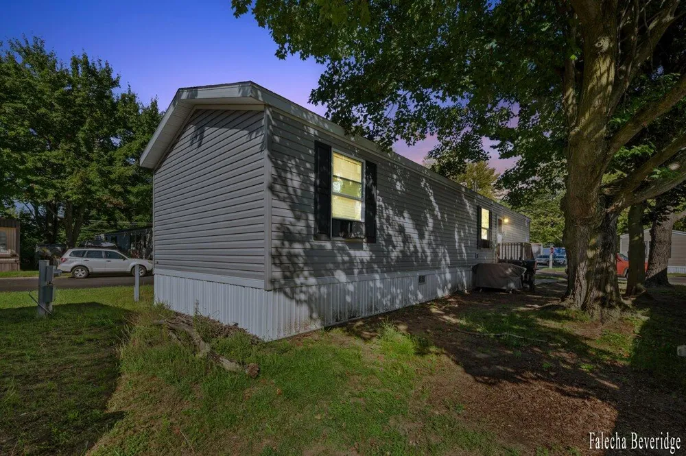 1281 E Pontaluna Road ##101 Norton Shores City, MI 49456