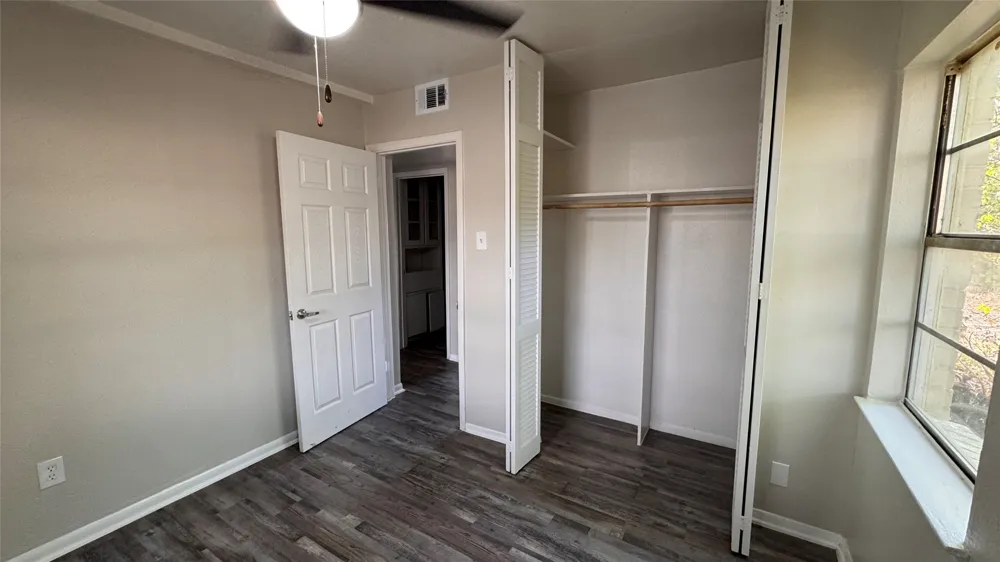 1247 Seminole Drive Dallas, TX 75217