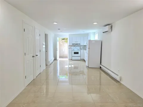 42 Carlton Avenue