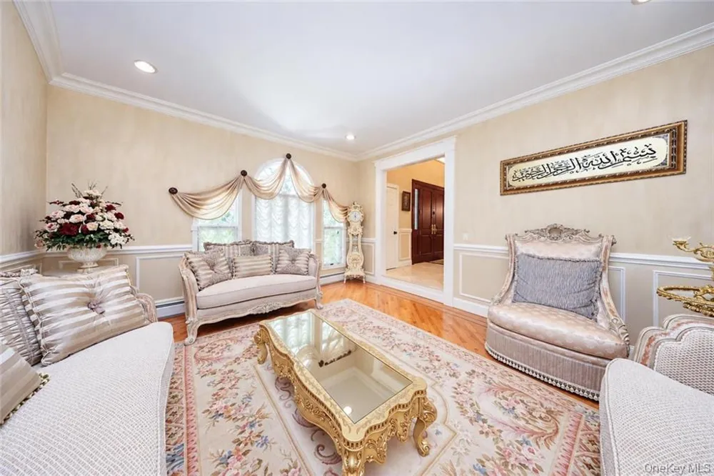 78 Eleanor Street Staten Island, NY 10306