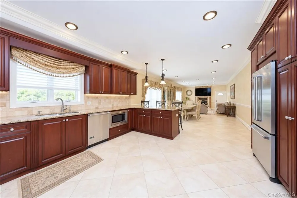 78 Eleanor Street Staten Island, NY 10306