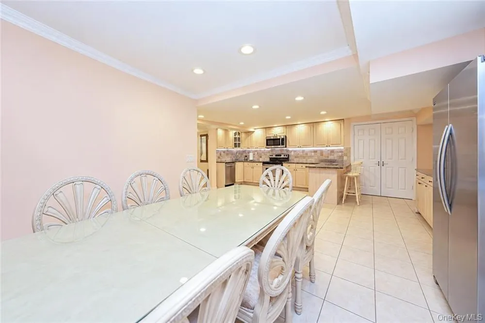 78 Eleanor Street Staten Island, NY 10306