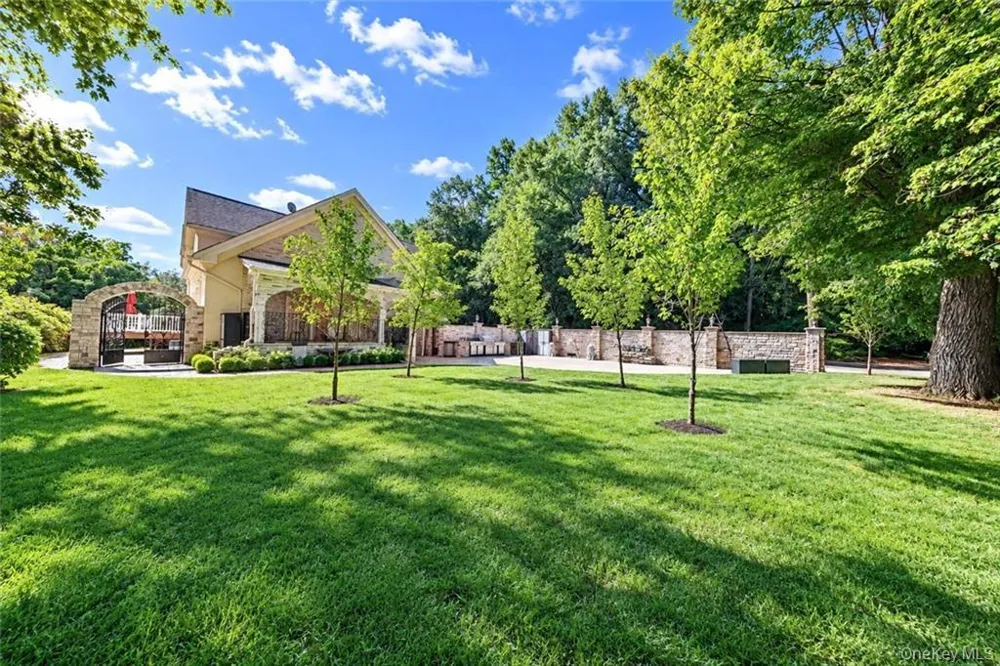 78 Eleanor Street Staten Island, NY 10306