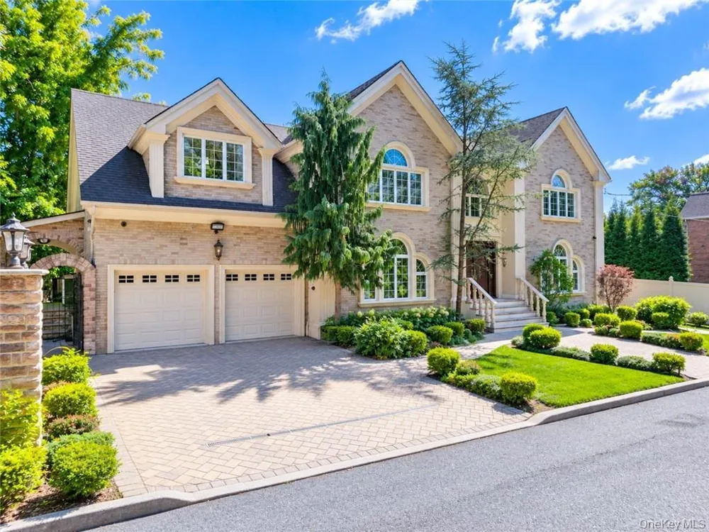 78 Eleanor Street Staten Island, NY 10306
