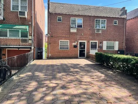 1155 E 81st Street