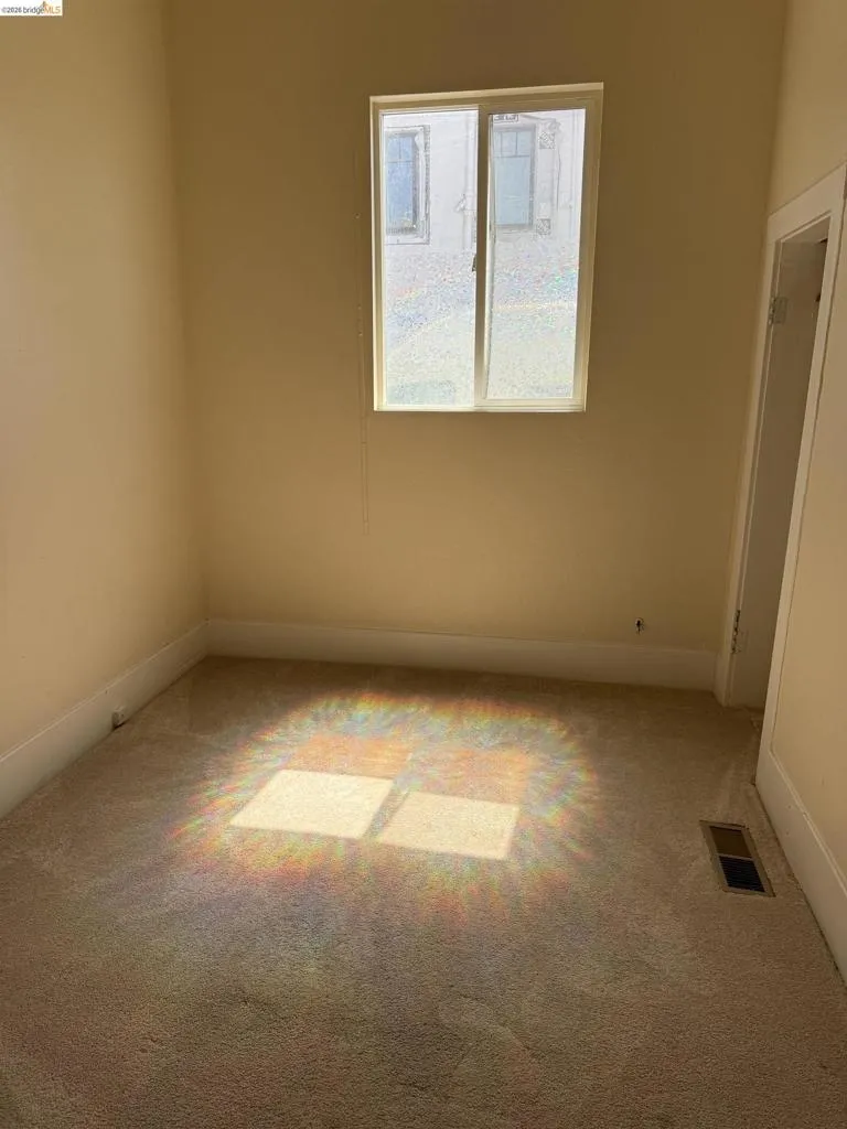 249 15Th St Richmond, CA 94801