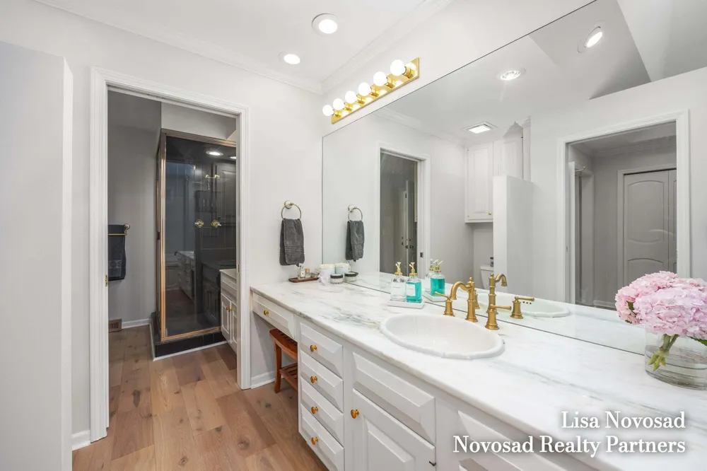 3589 Charlevoix Drive SE Grand Rapids, MI 49546