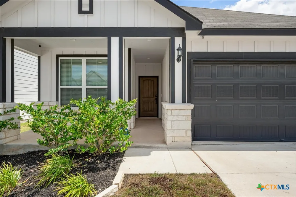 4047 Wild Bloom Road Seguin, TX 78155