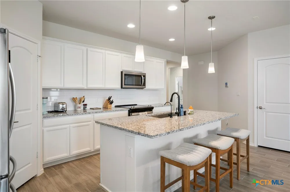 4047 Wild Bloom Road Seguin, TX 78155
