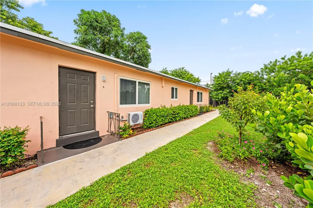 612 NW 10th Ter #B Fort Lauderdale, FL 33311