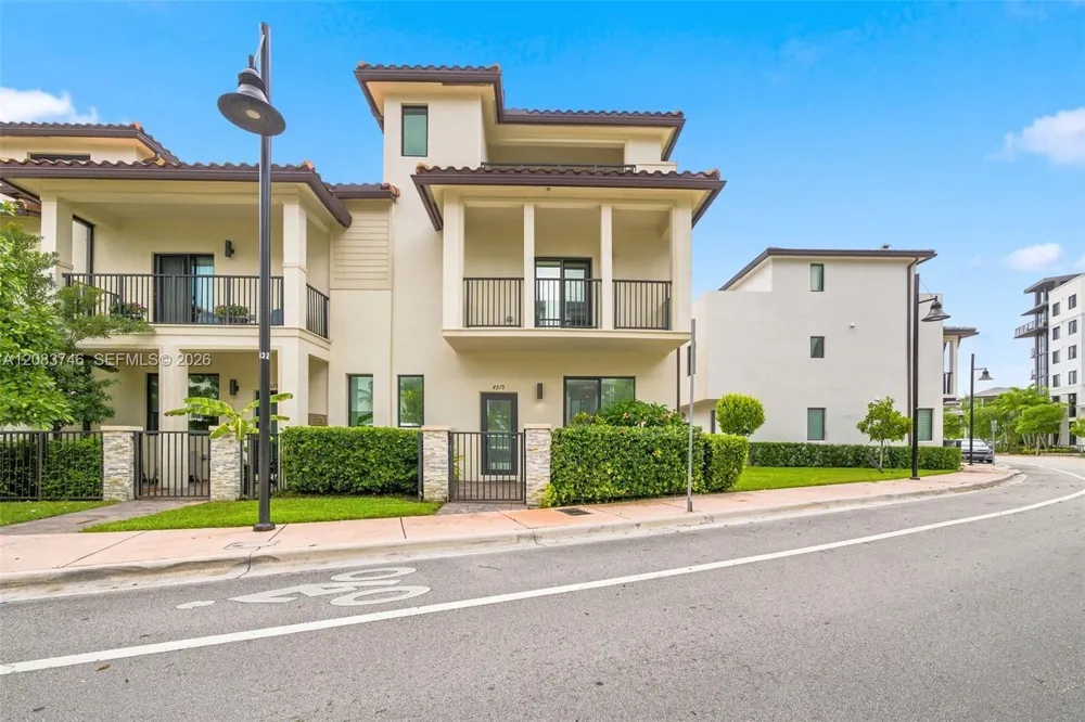 4519 NW 84th Ave Doral, FL 33166