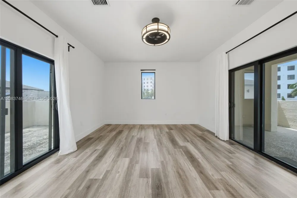 4519 NW 84th Ave Doral, FL 33166