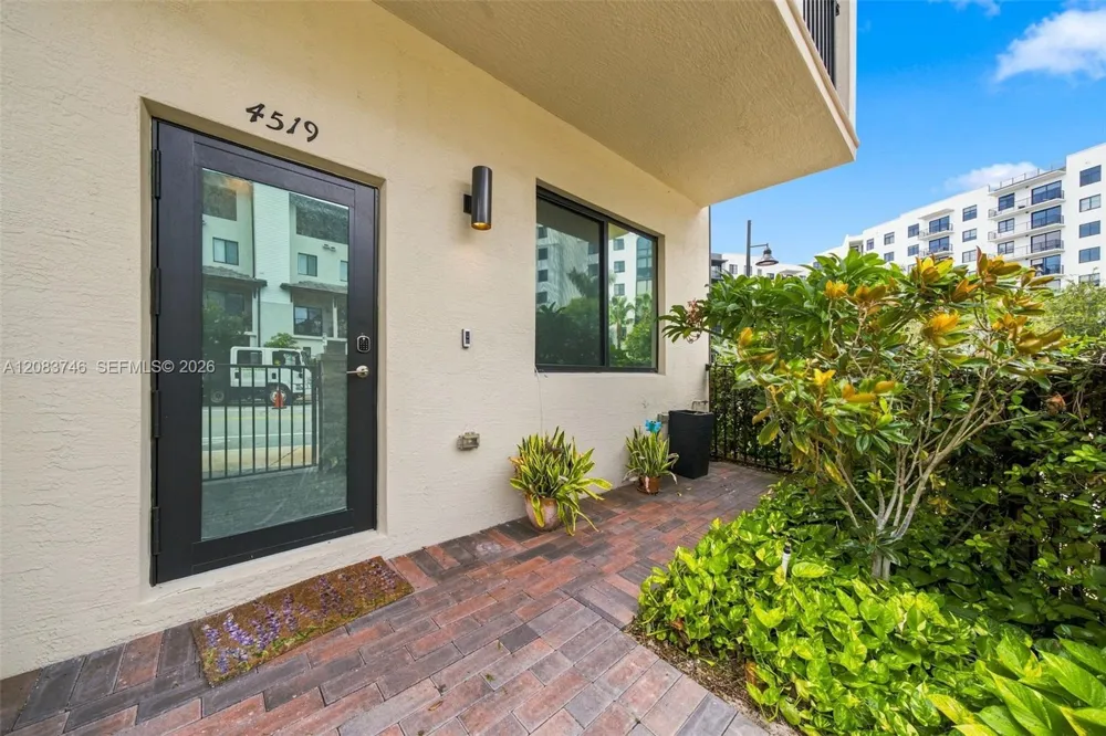 4519 NW 84th Ave Doral, FL 33166