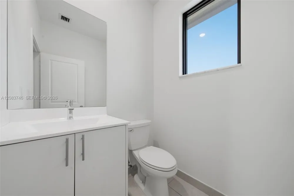 4519 NW 84th Ave Doral, FL 33166