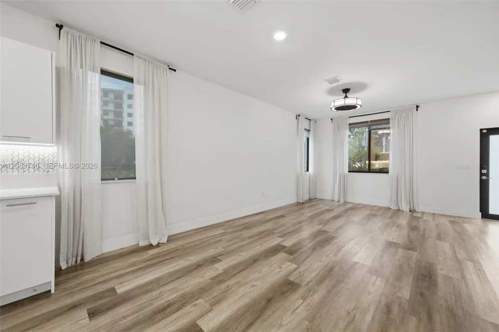 4519 NW 84th Ave Doral, FL 33166