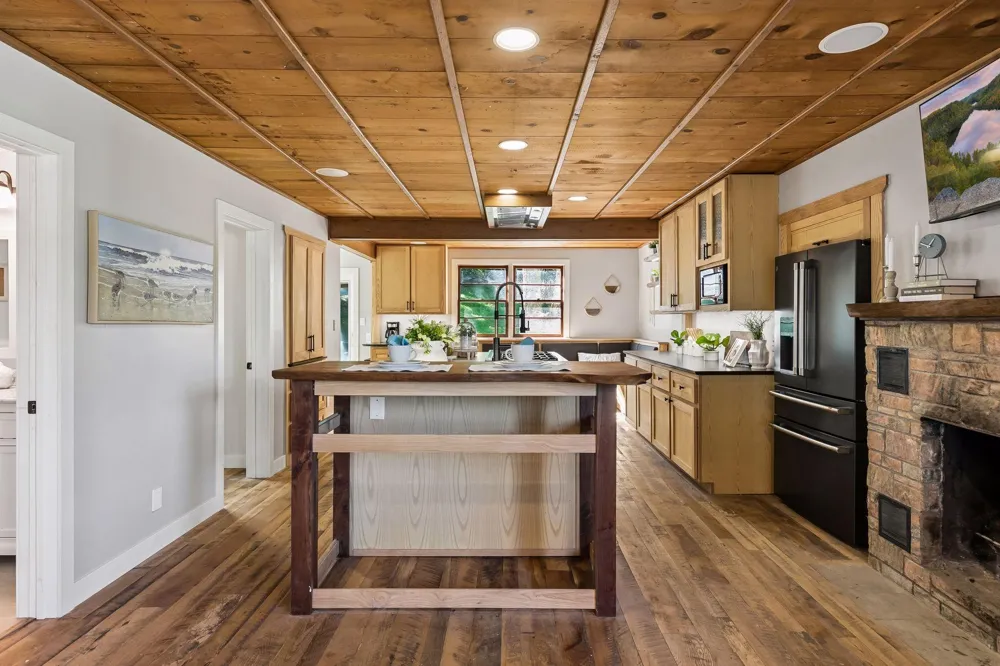 18546 Langly Avenue Marine On Saint Croix, MN 55047