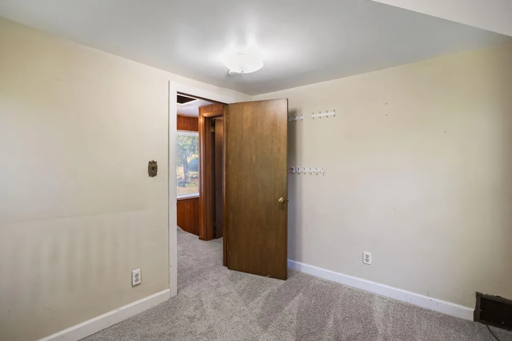 416 3rd Street NE Faribault, MN 55021