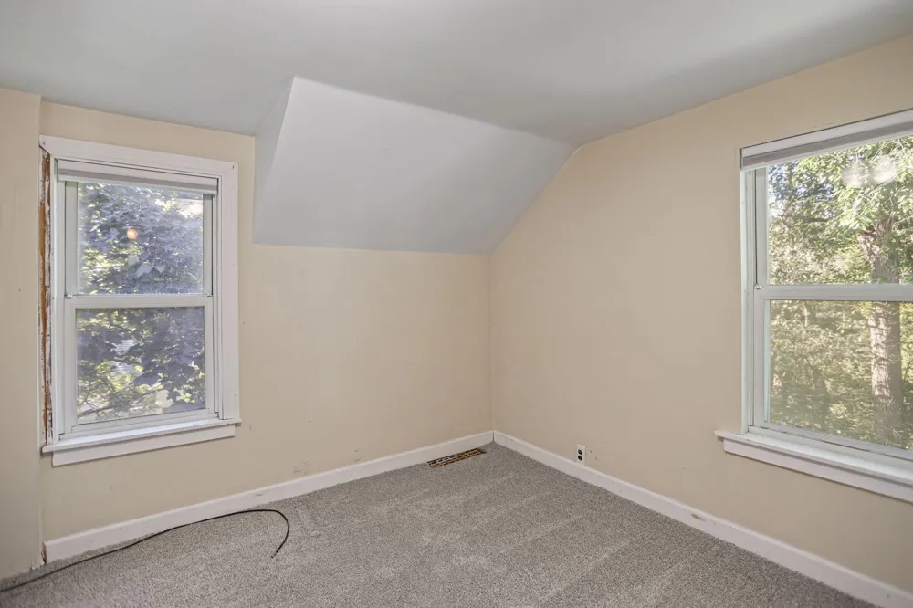 416 3rd Street NE Faribault, MN 55021
