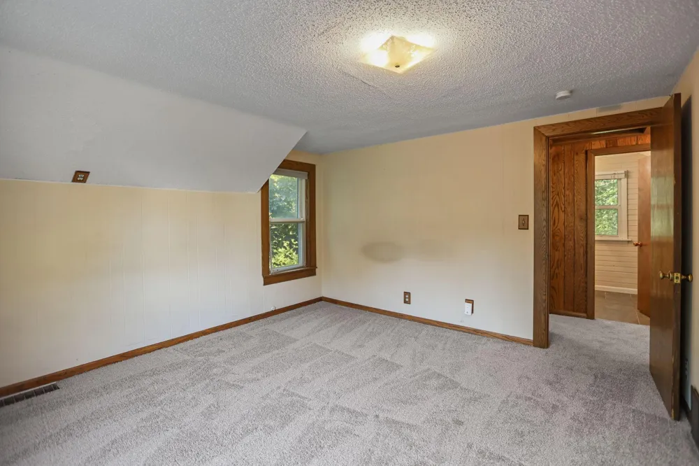 416 3rd Street NE Faribault, MN 55021