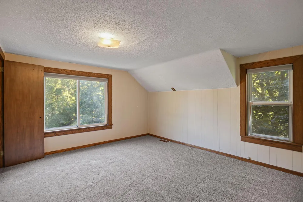 416 3rd Street NE Faribault, MN 55021