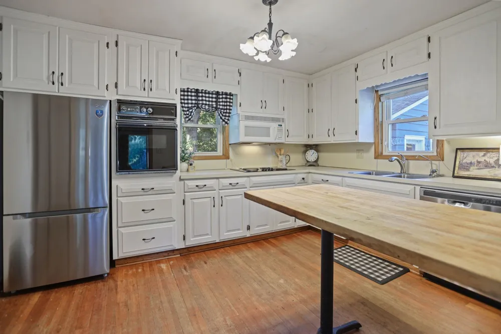416 3rd Street NE Faribault, MN 55021