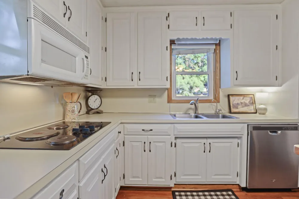 416 3rd Street NE Faribault, MN 55021