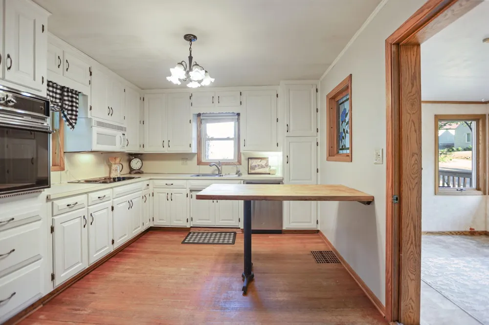 416 3rd Street NE Faribault, MN 55021