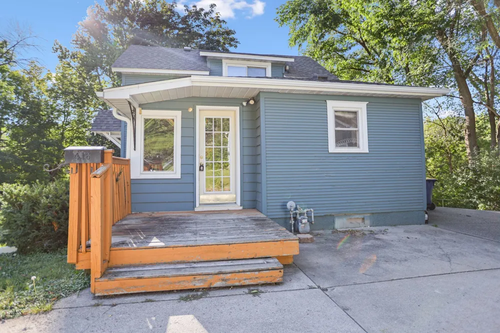 416 3rd Street NE Faribault, MN 55021