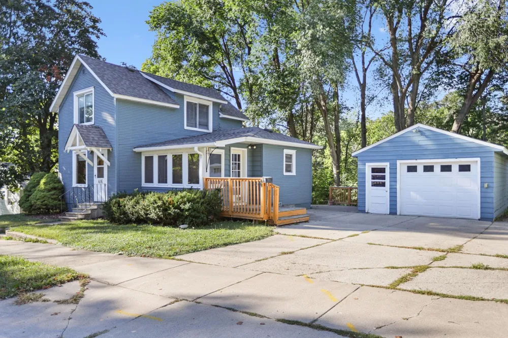 416 3rd Street NE Faribault, MN 55021