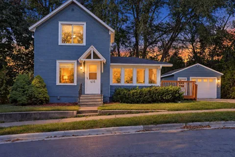 416 3rd Street NE