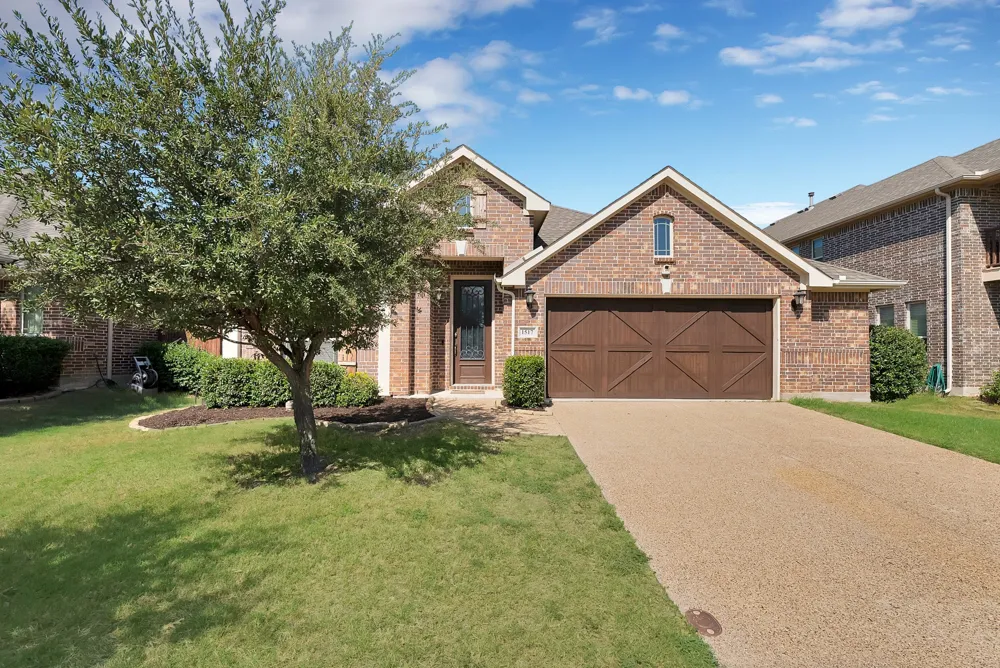 1517 Wright Street Aubrey, TX 76227