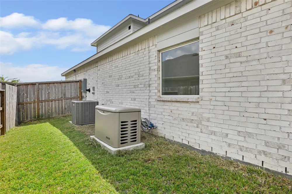 306 Springfield Shores Court Crosby, TX 77532