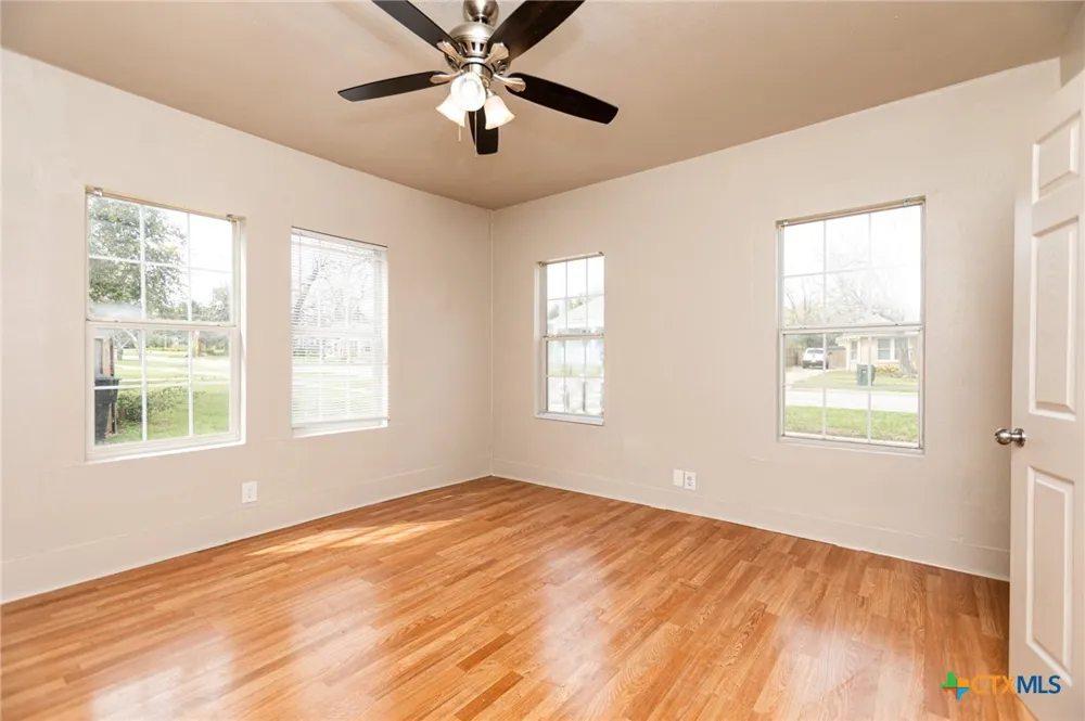 905 9th Street Temple, TX 76501