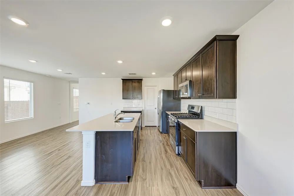 12112 Scarlet Sleeve Way Del Valle, TX 78617