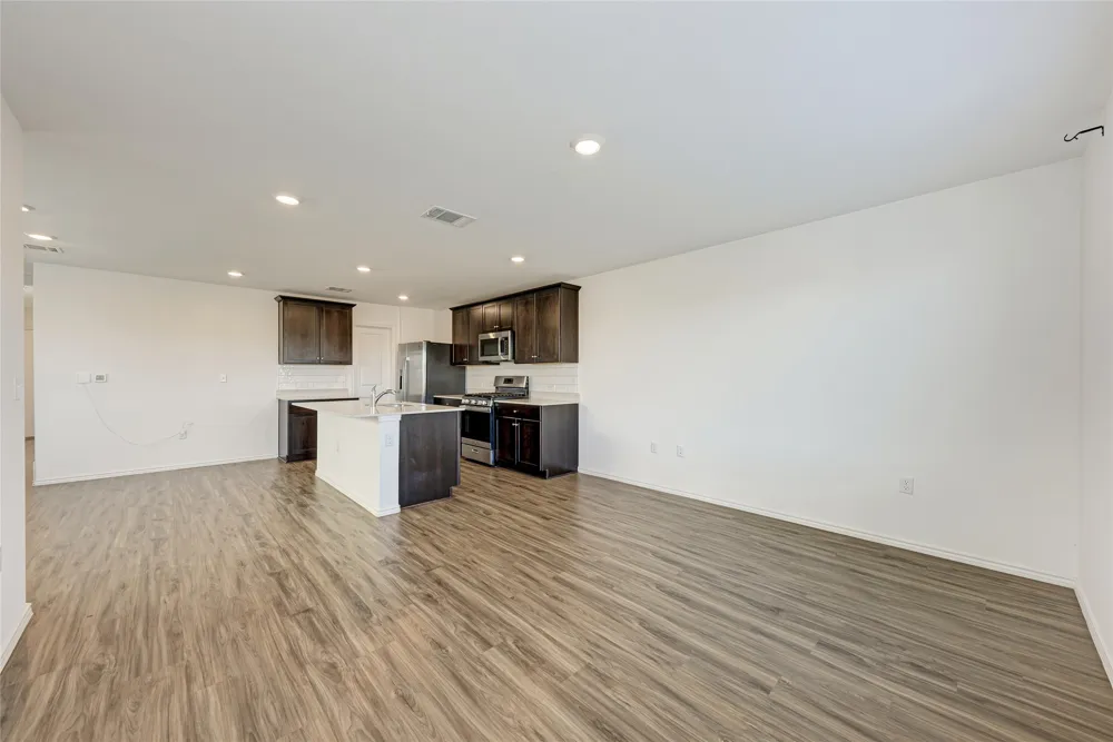 12112 Scarlet Sleeve Way Del Valle, TX 78617