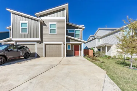 12112 Scarlet Sleeve Way