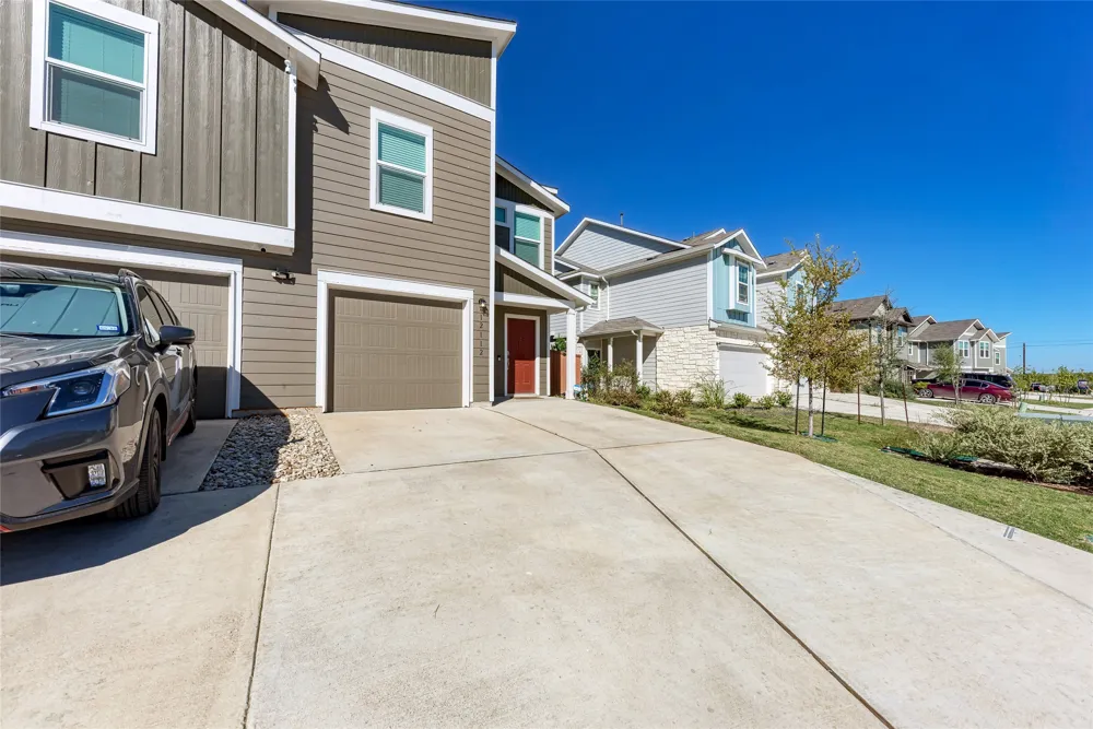 12112 Scarlet Sleeve Way Del Valle, TX 78617