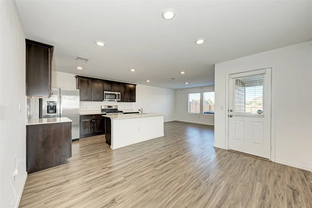 12112 Scarlet Sleeve Way Del Valle, TX 78617