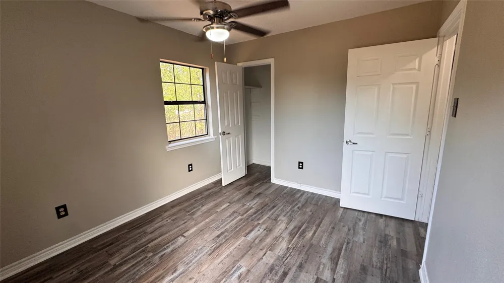 1229 Seminole Drive Dallas, TX 75217