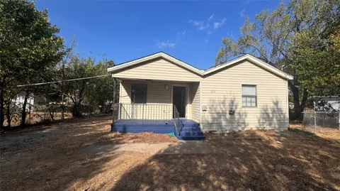1229 Seminole Drive