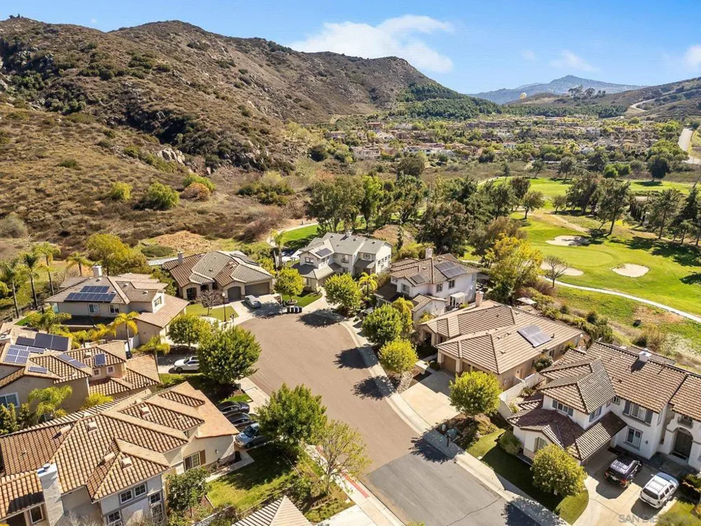 3171 Ferncreek Ln Escondido, CA 92027